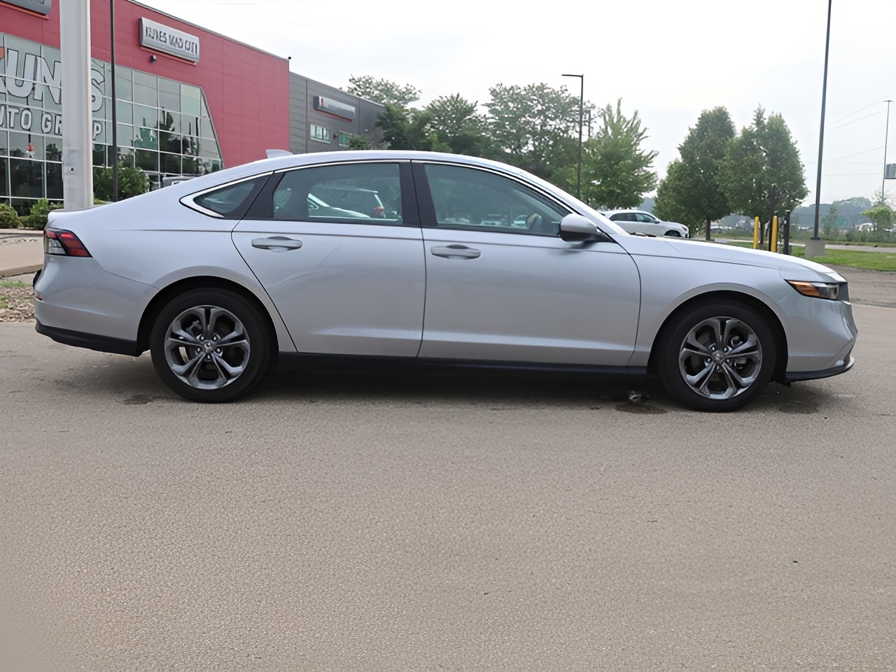 Vehicle image 45 of 49