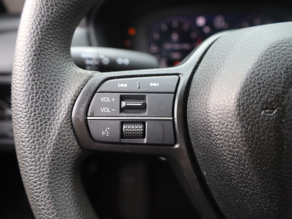 Vehicle image 40 of 49