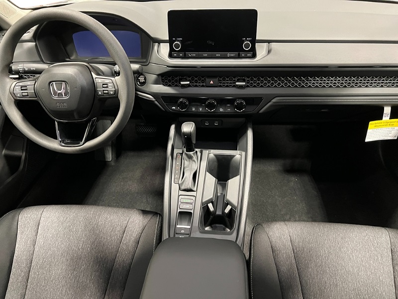 Vehicle image 16 of 31
