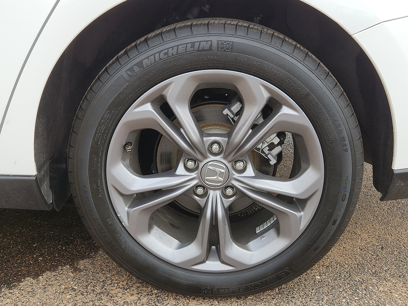Vehicle image 6 of 16