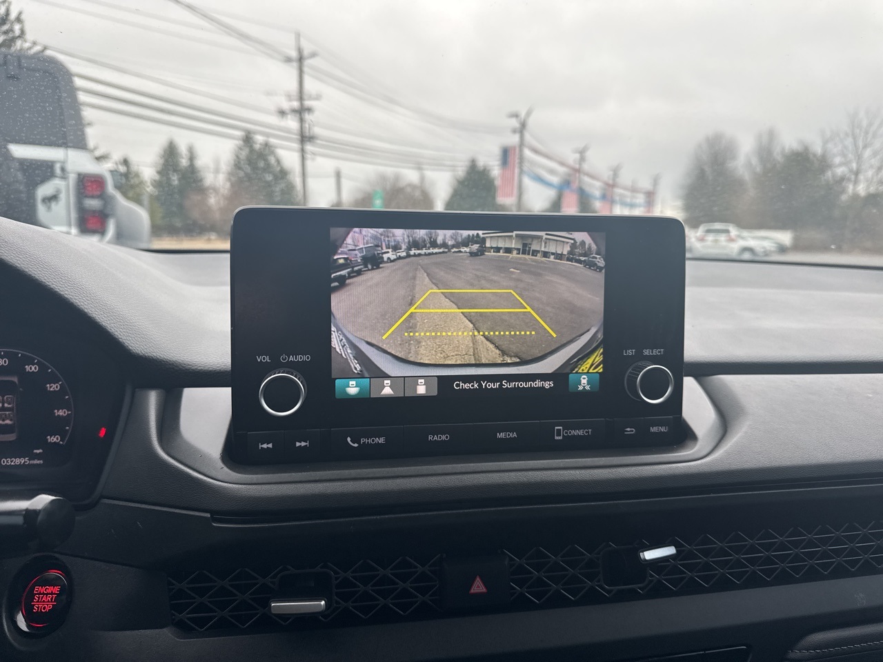 Vehicle image 15 of 16