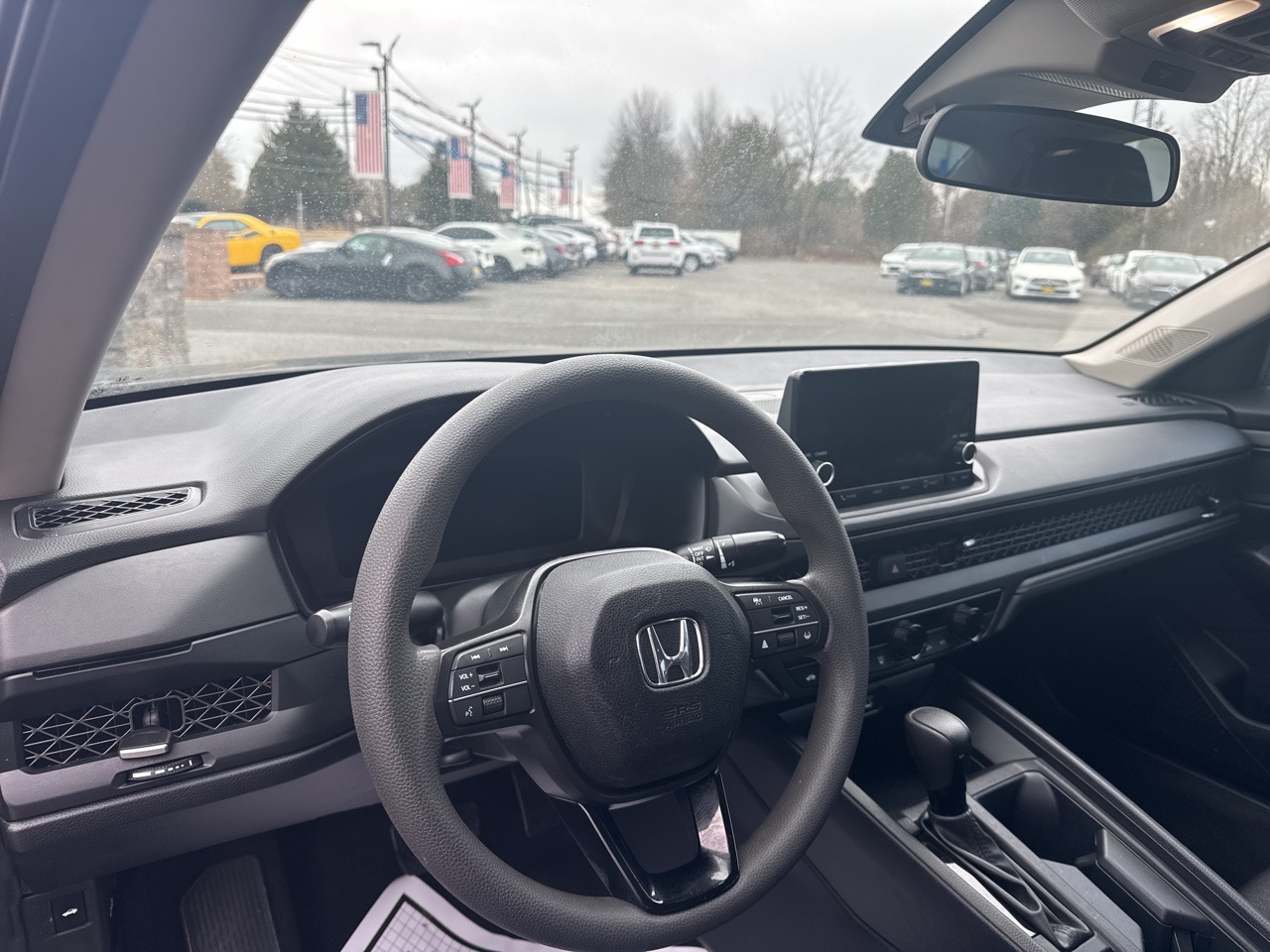 Vehicle image 7 of 16