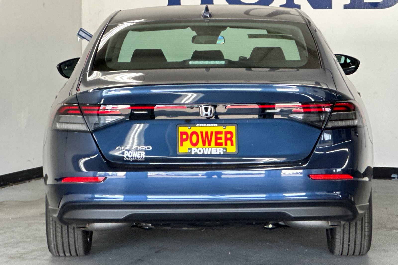 Vehicle image 8 of 23