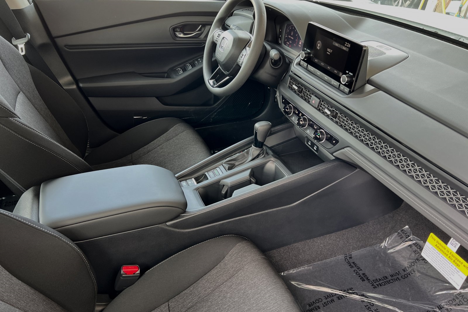 Vehicle image 14 of 23