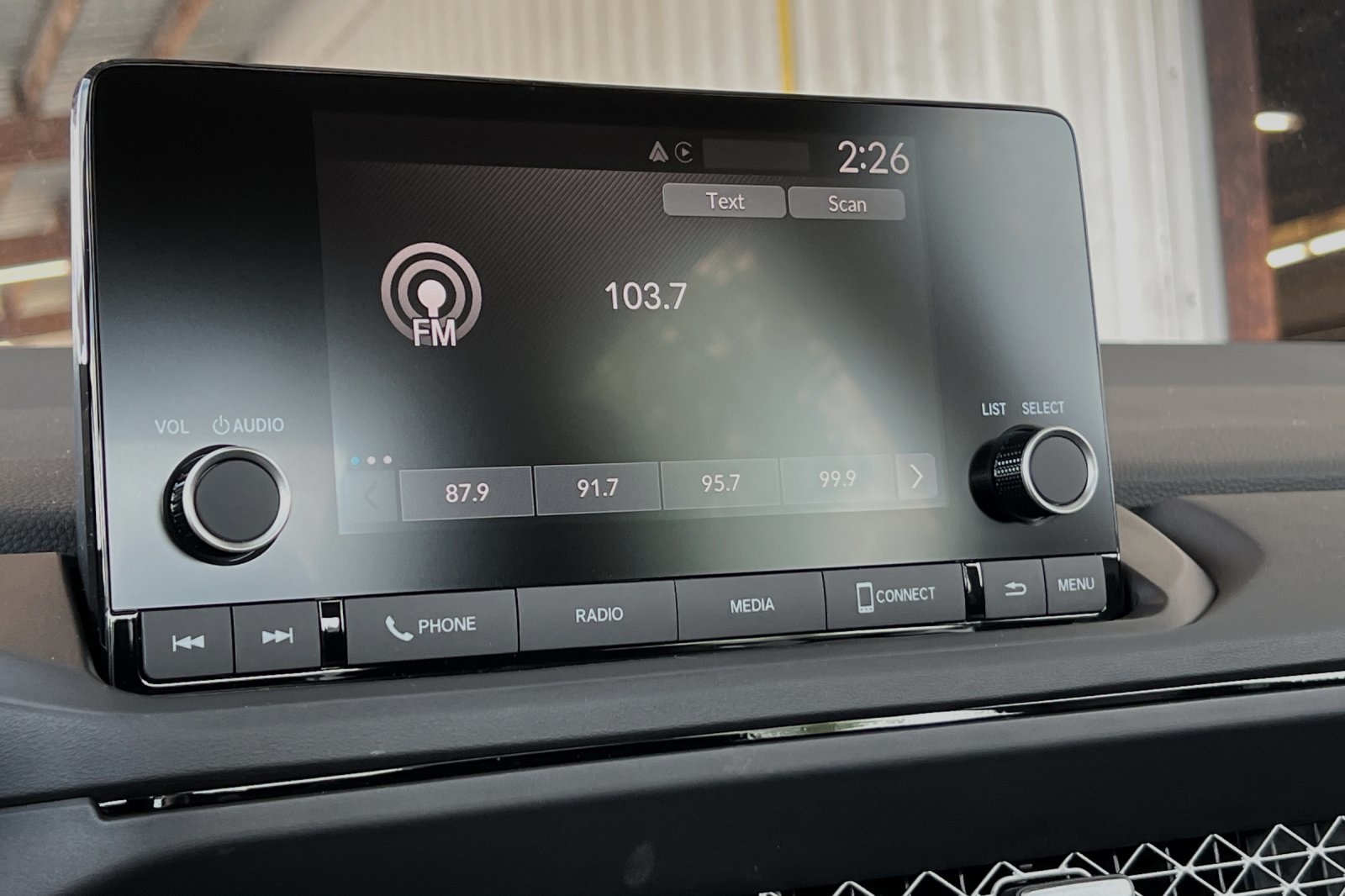 Vehicle image 16 of 23