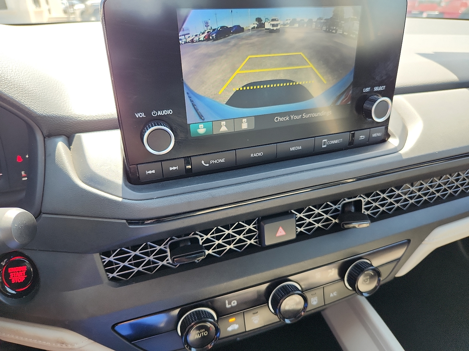 Vehicle image 14 of 16