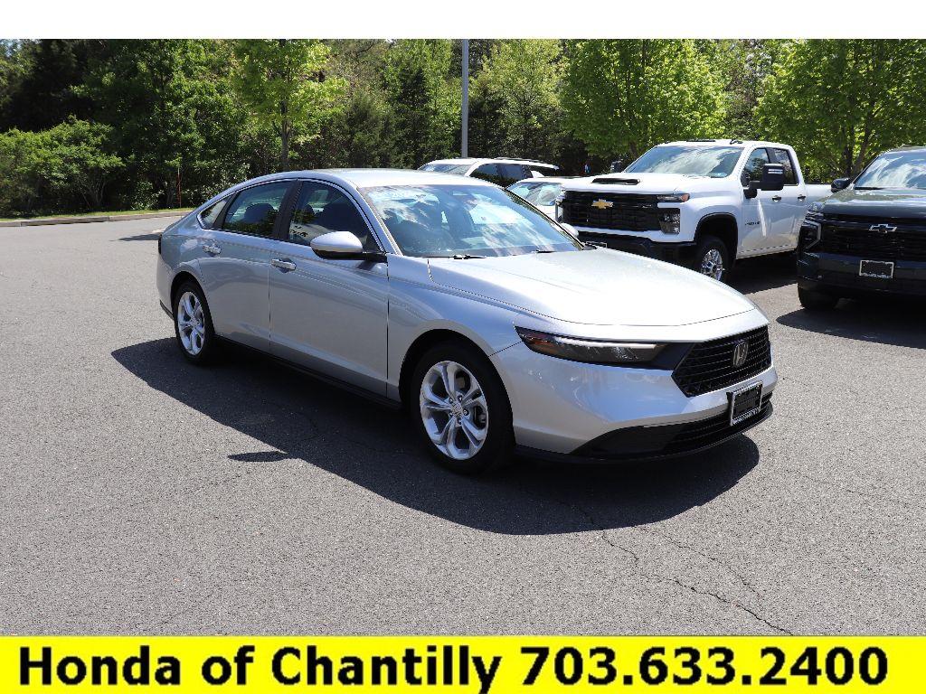 2024 Honda Accord LX Image 3 of 33