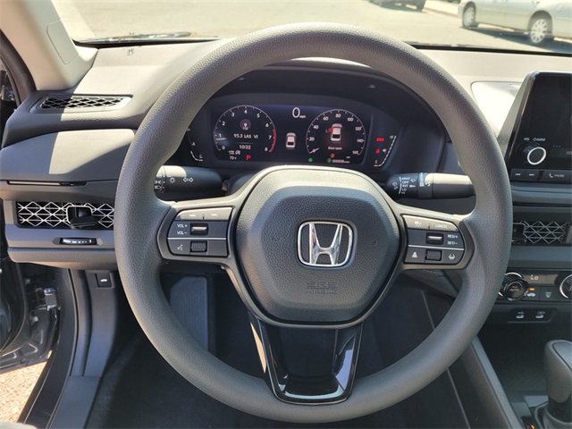 Vehicle image 14 of 20