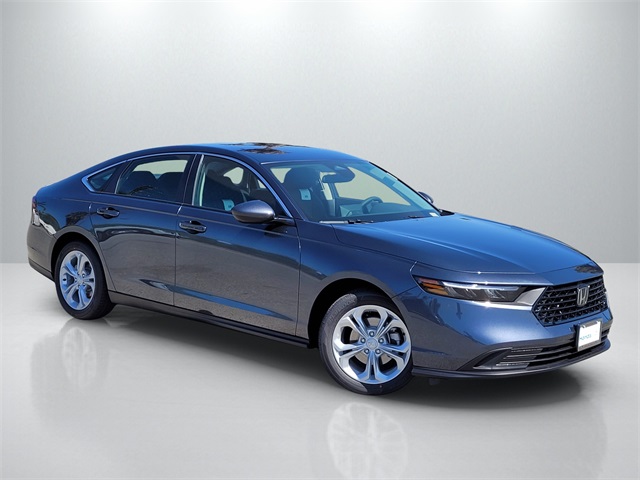 Vehicle image 2 of 20