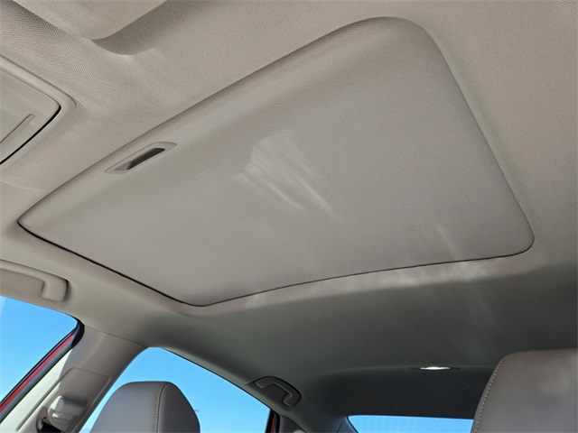 Vehicle image 8 of 15