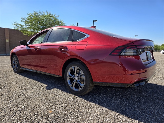 Vehicle image 4 of 15