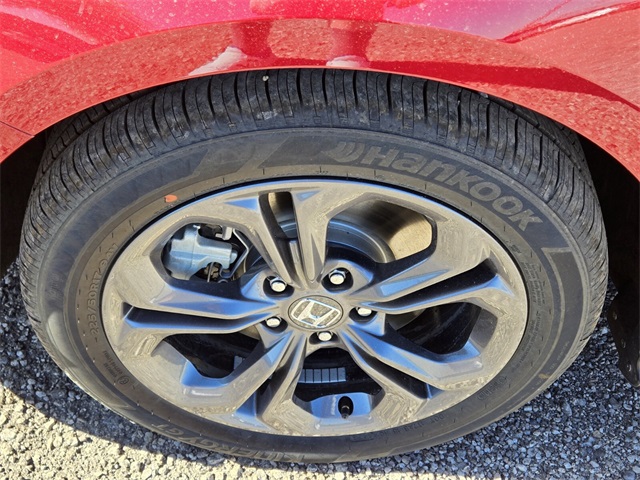 Vehicle image 6 of 15