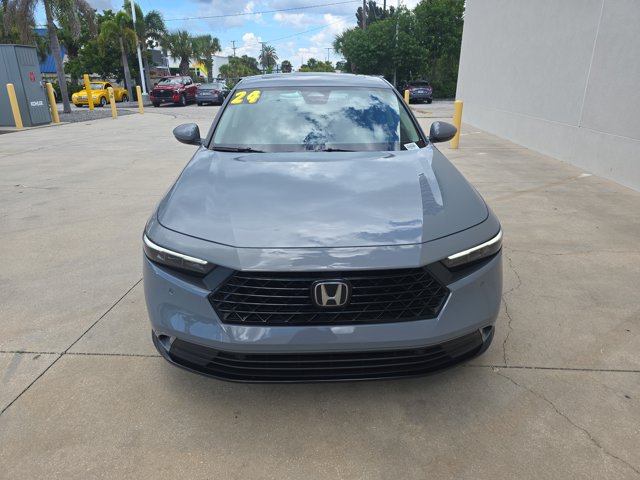 2024 Honda Accord Hybrid EX-L Image 2 of 42