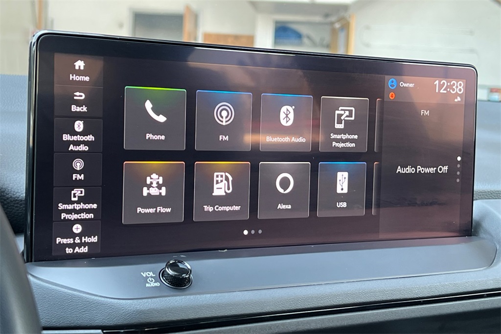 Vehicle image 22 of 34