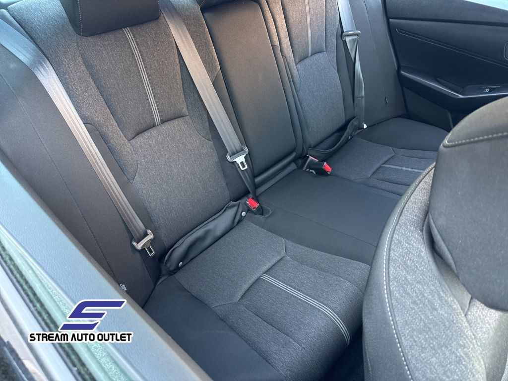Vehicle image 12 of 37