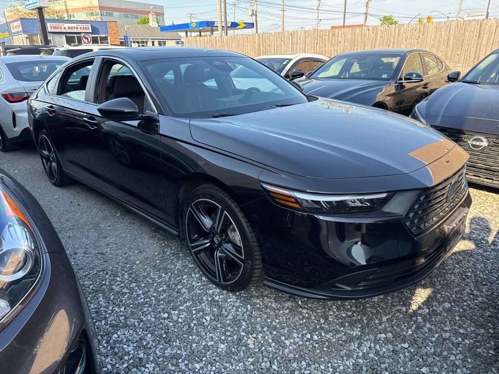 Vehicle image 2 of 37