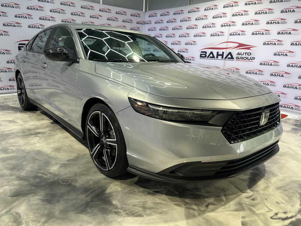 Vehicle image 4 of 34