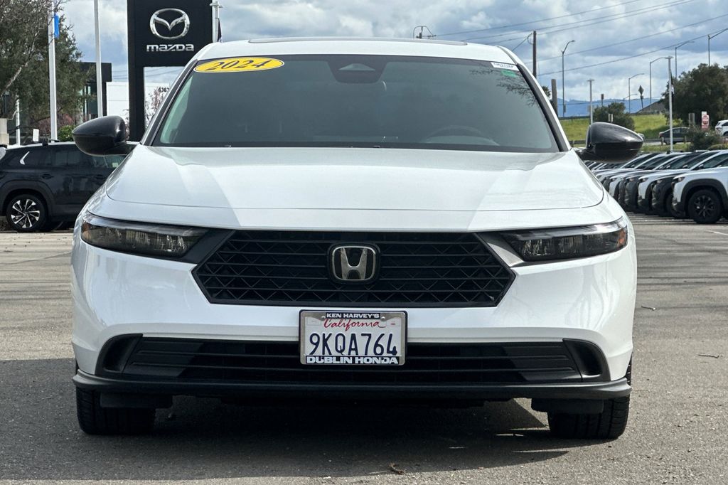 2024 Honda Accord Hybrid Sport Image 2 of 28