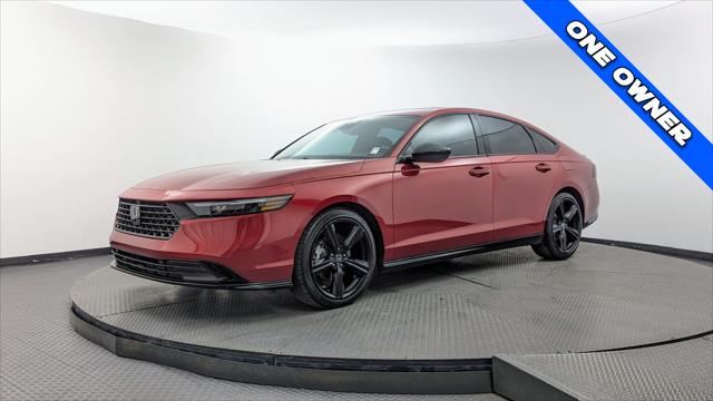 2024 Honda Accord Hybrid Sport-L Image 2 of 29