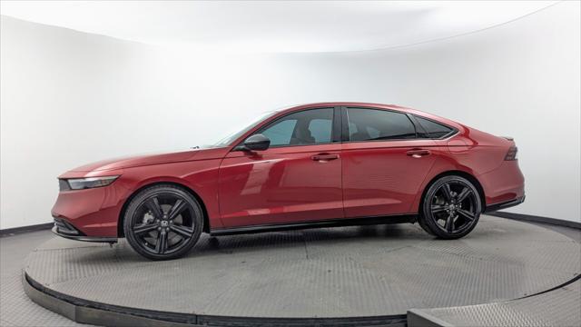2024 Honda Accord Hybrid Sport-L Image 3 of 29