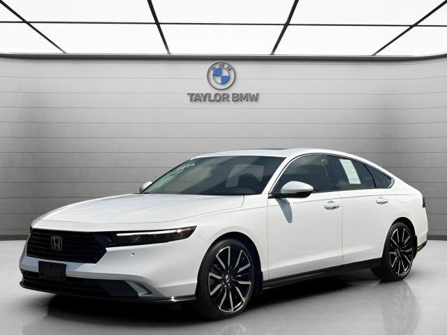 2024 Honda Accord Hybrid Touring Image 1 of 38