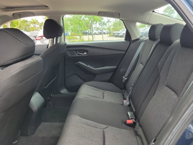Vehicle image 13 of 31