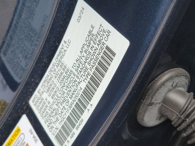 Vehicle image 24 of 31