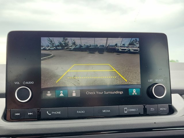 Vehicle image 19 of 31