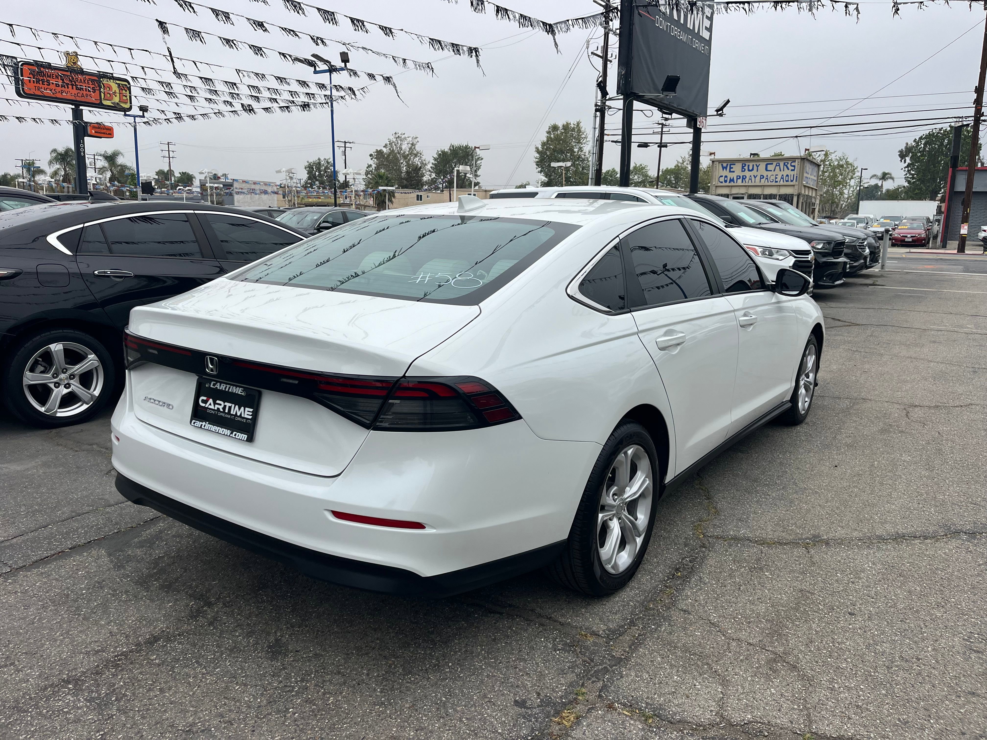 Vehicle image 13 of 63