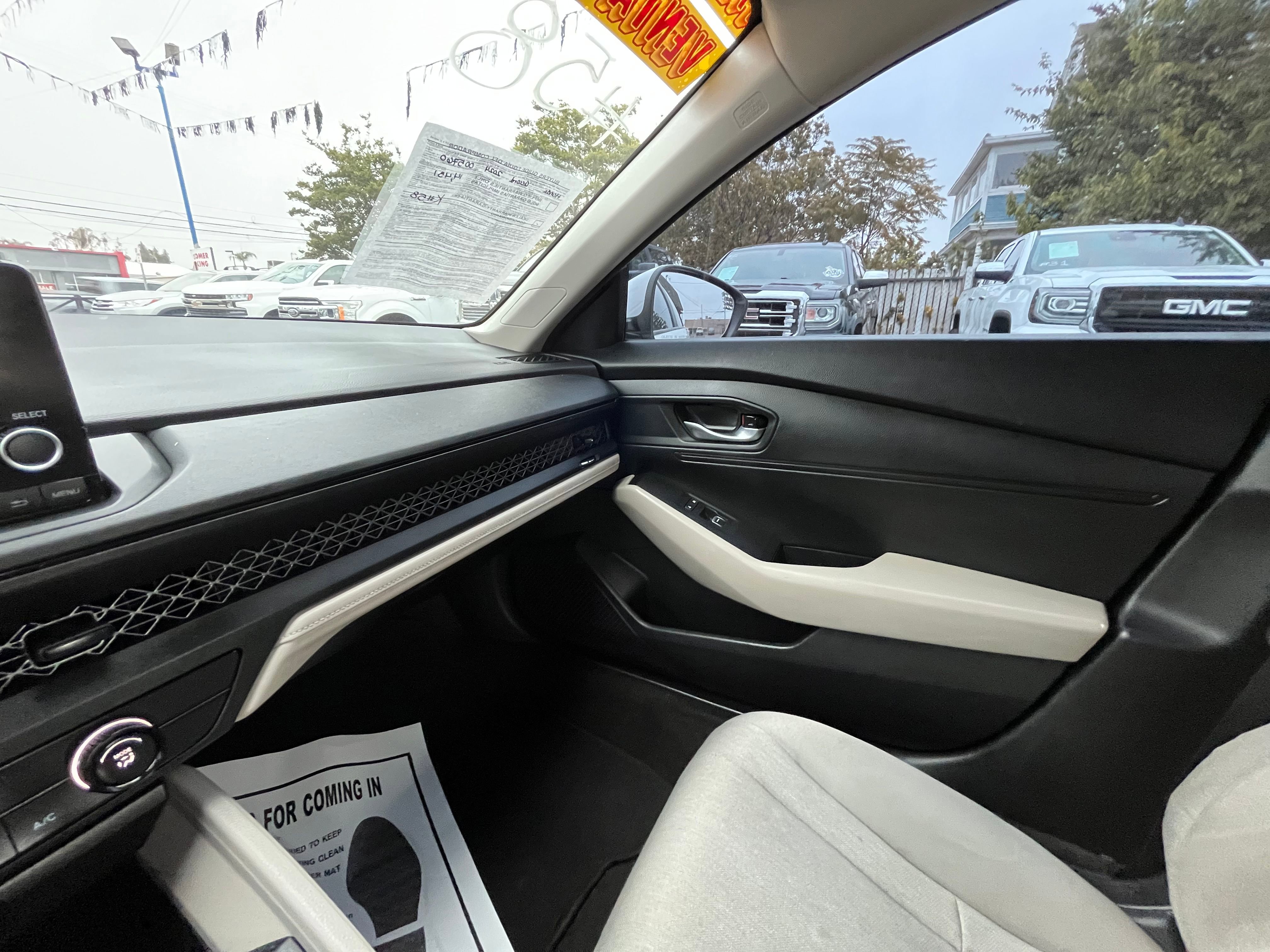 Vehicle image 44 of 63