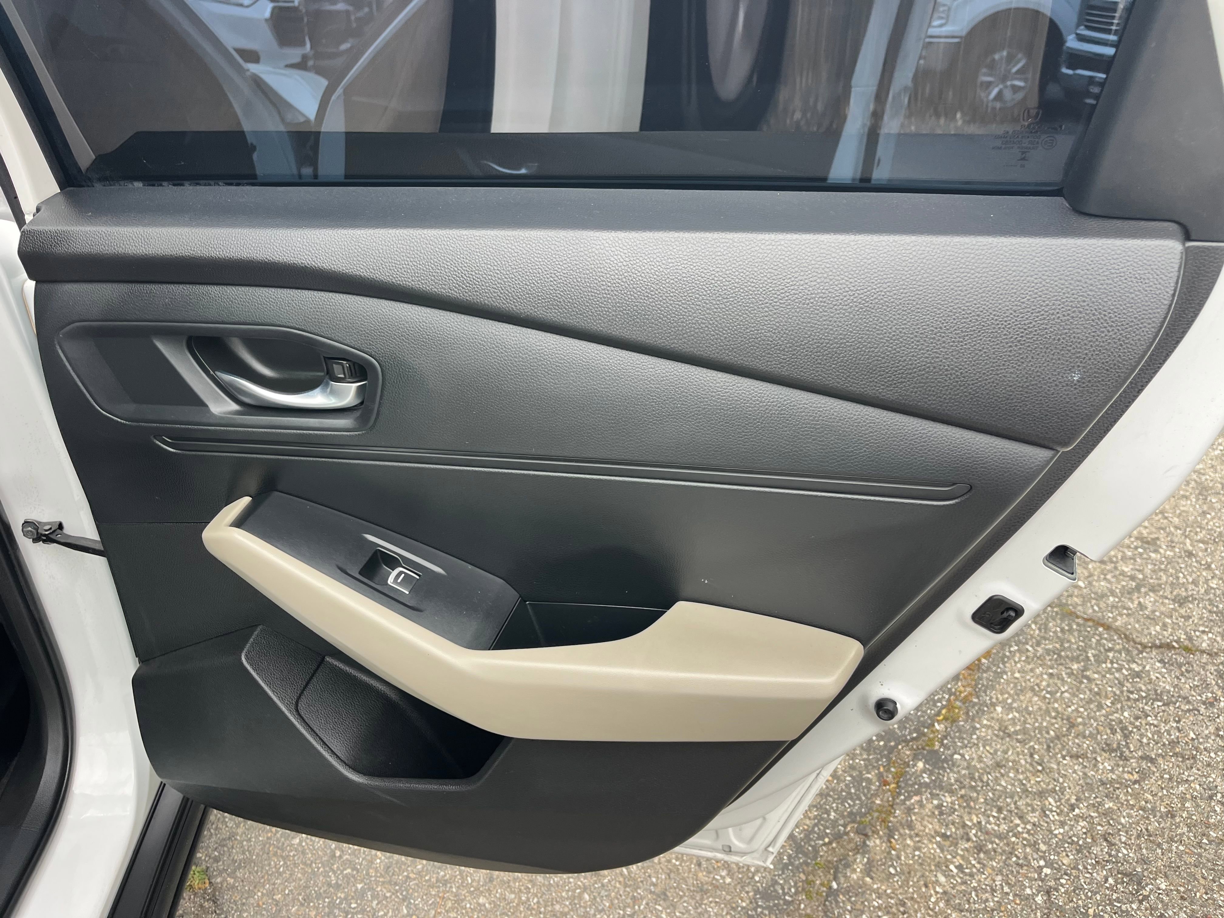 Vehicle image 57 of 63