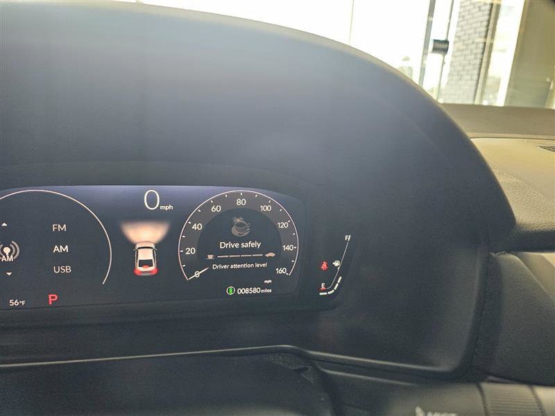 Vehicle image 18 of 23