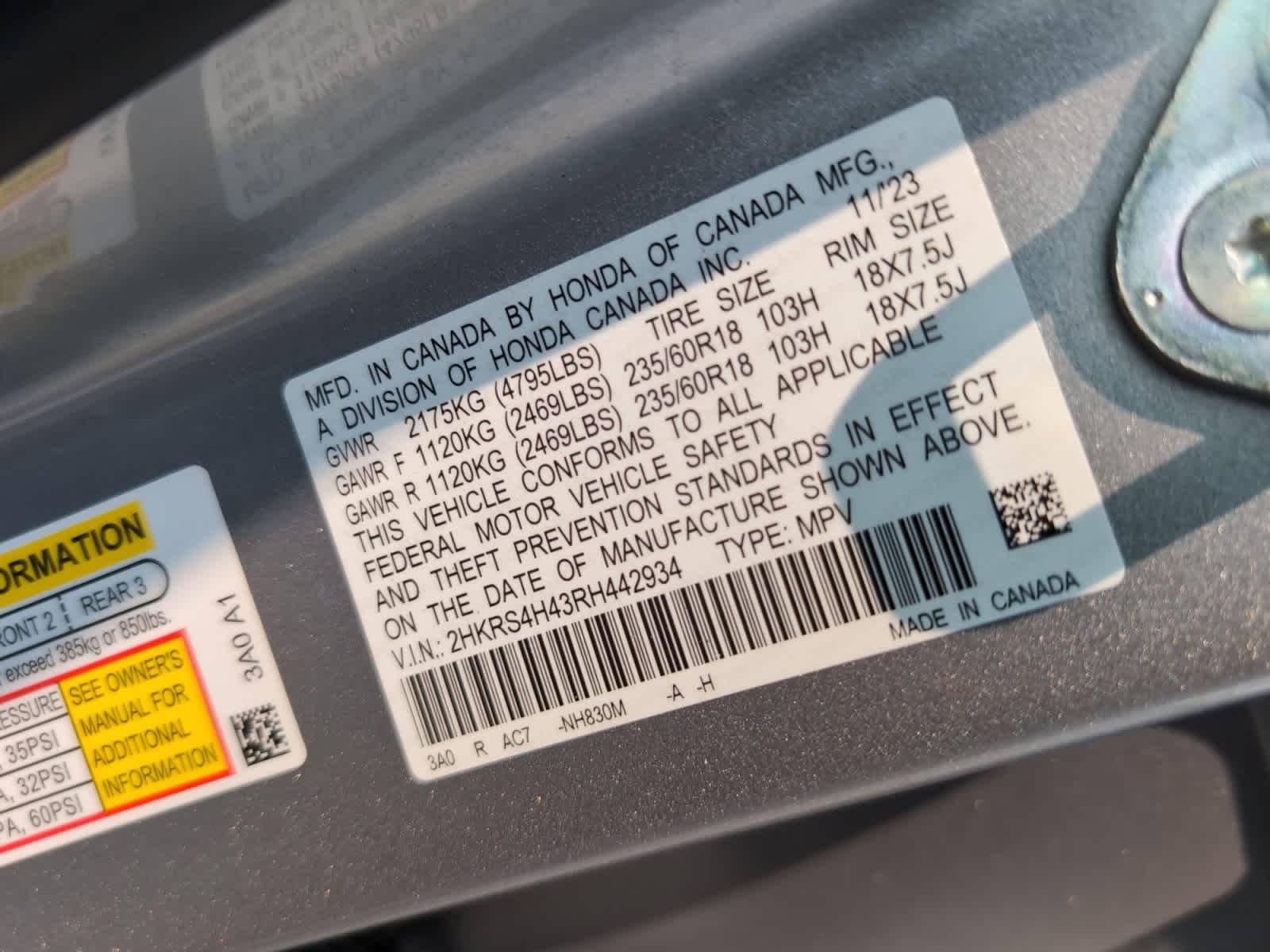 Vehicle image 22 of 26