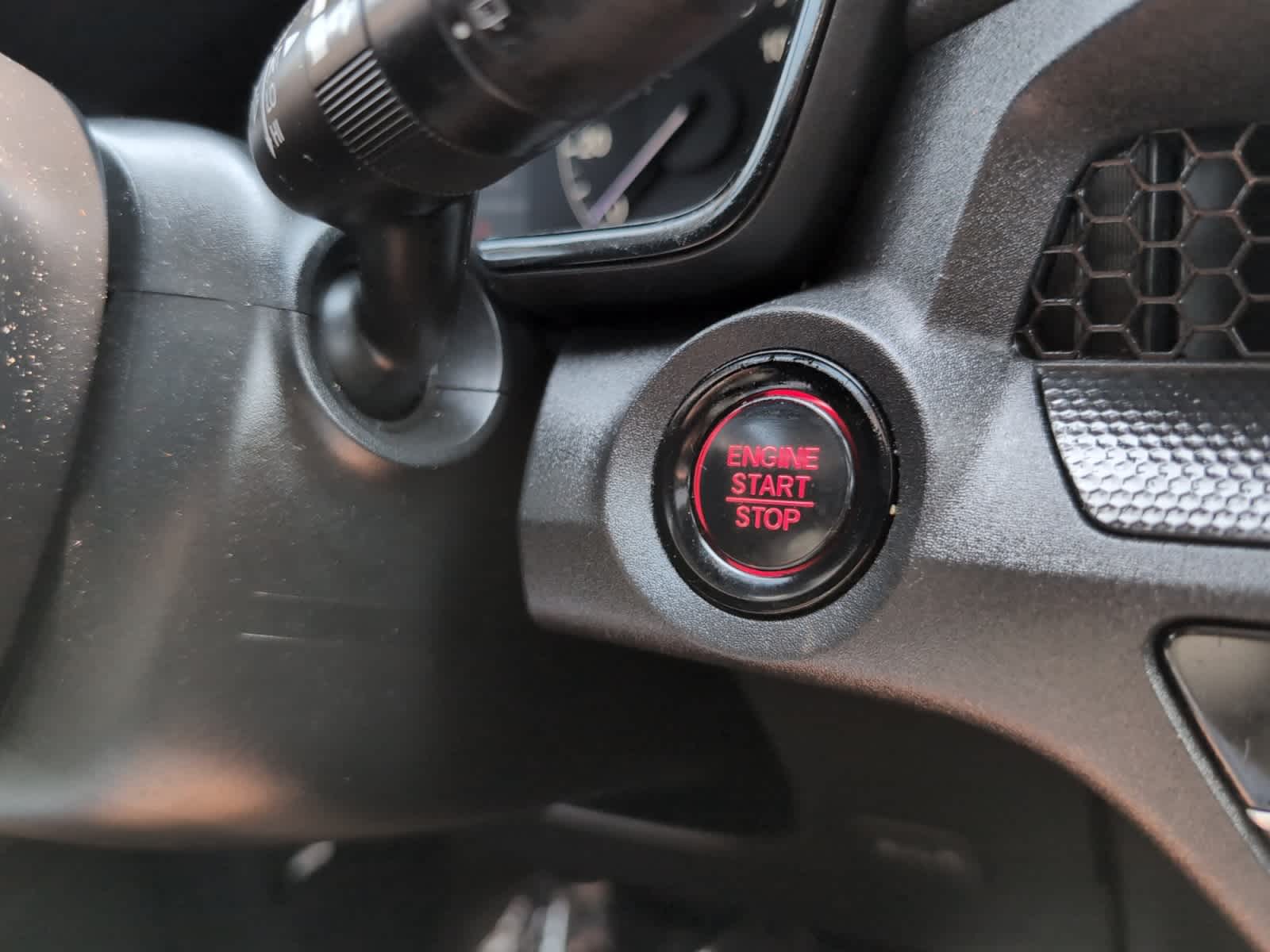 Vehicle image 13 of 26