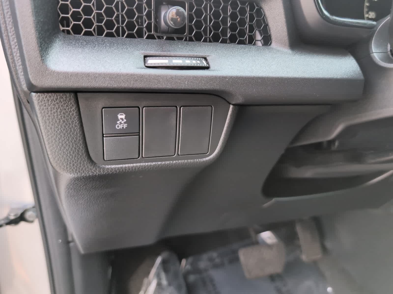 Vehicle image 24 of 26