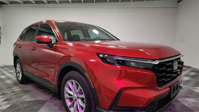 Vehicle image 4 of 26