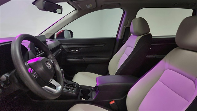 Vehicle image 17 of 26