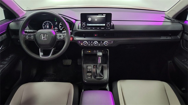 Vehicle image 19 of 26
