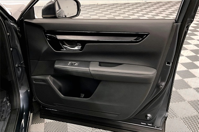 Vehicle image 20 of 39