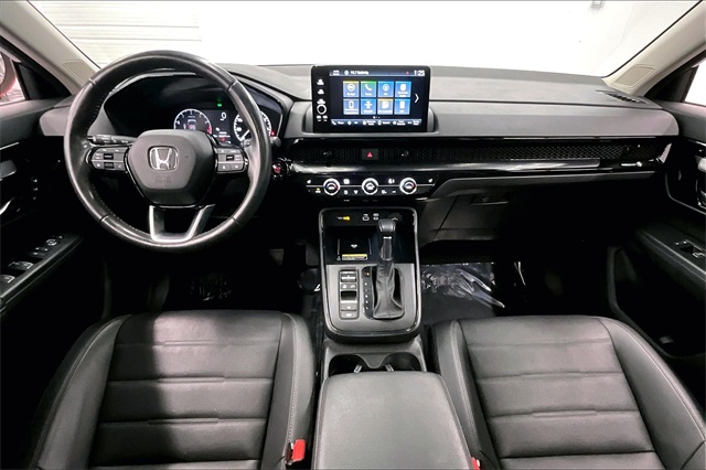 Vehicle image 16 of 39