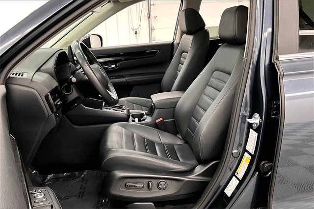 Vehicle image 22 of 39