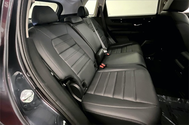 Vehicle image 24 of 39