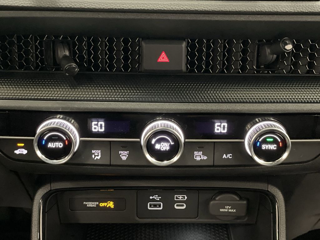 Vehicle image 20 of 39