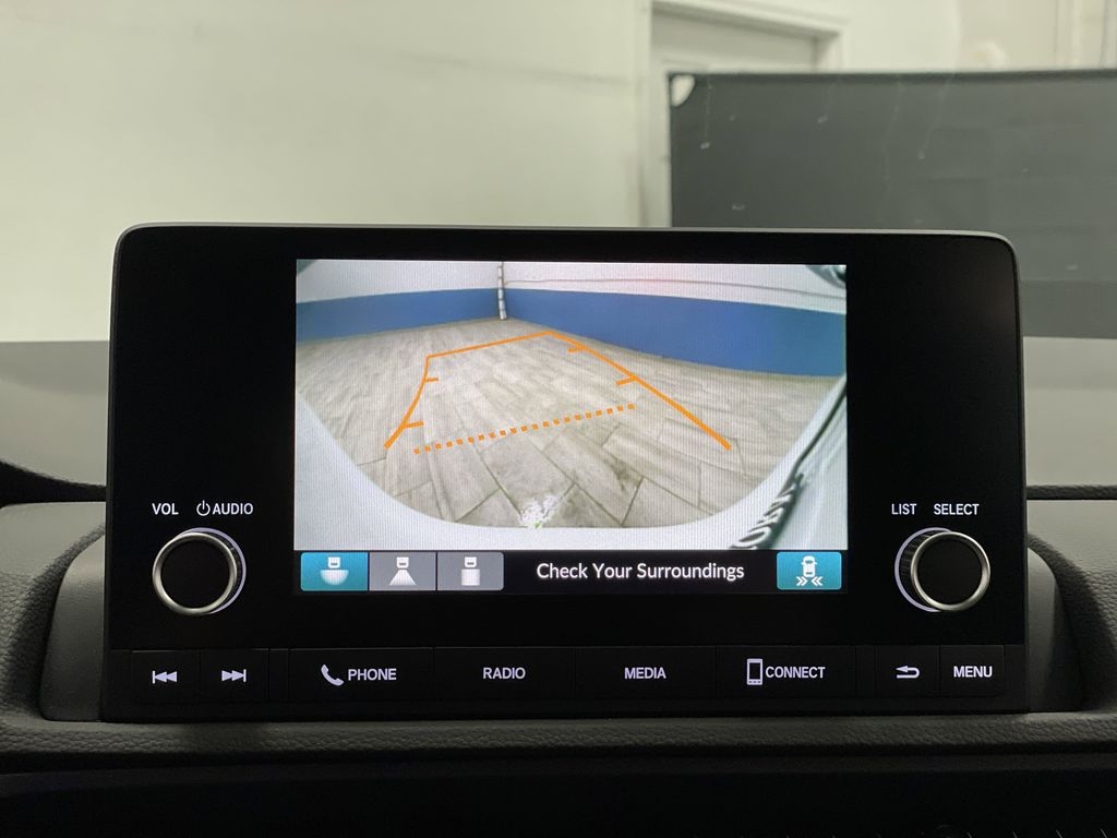 Vehicle image 14 of 39