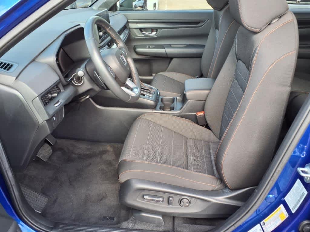 Vehicle image 12 of 25