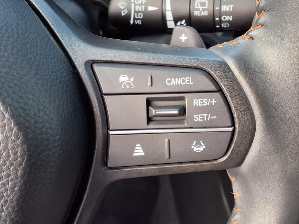 Vehicle image 20 of 25