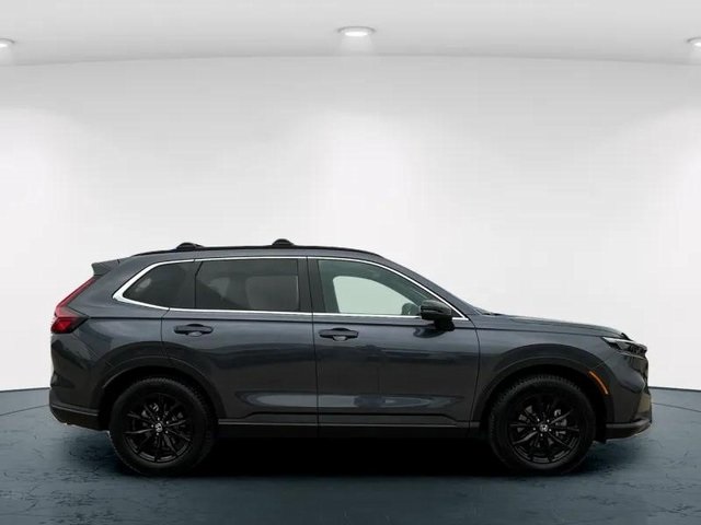 Vehicle image 4 of 38