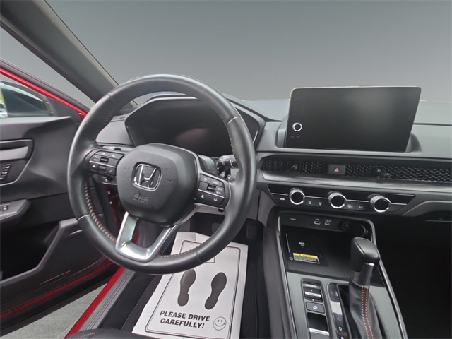 Vehicle image 13 of 18