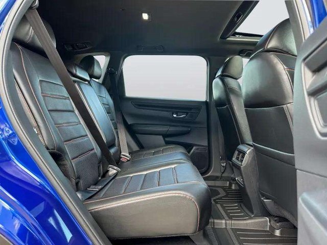 Vehicle image 34 of 40