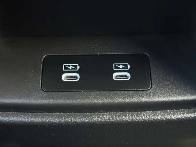 Vehicle image 13 of 40